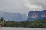 A caminho do Salto Angel, o magnífico visual dos tepuis, na região de Canaima, no sul da Venezueka